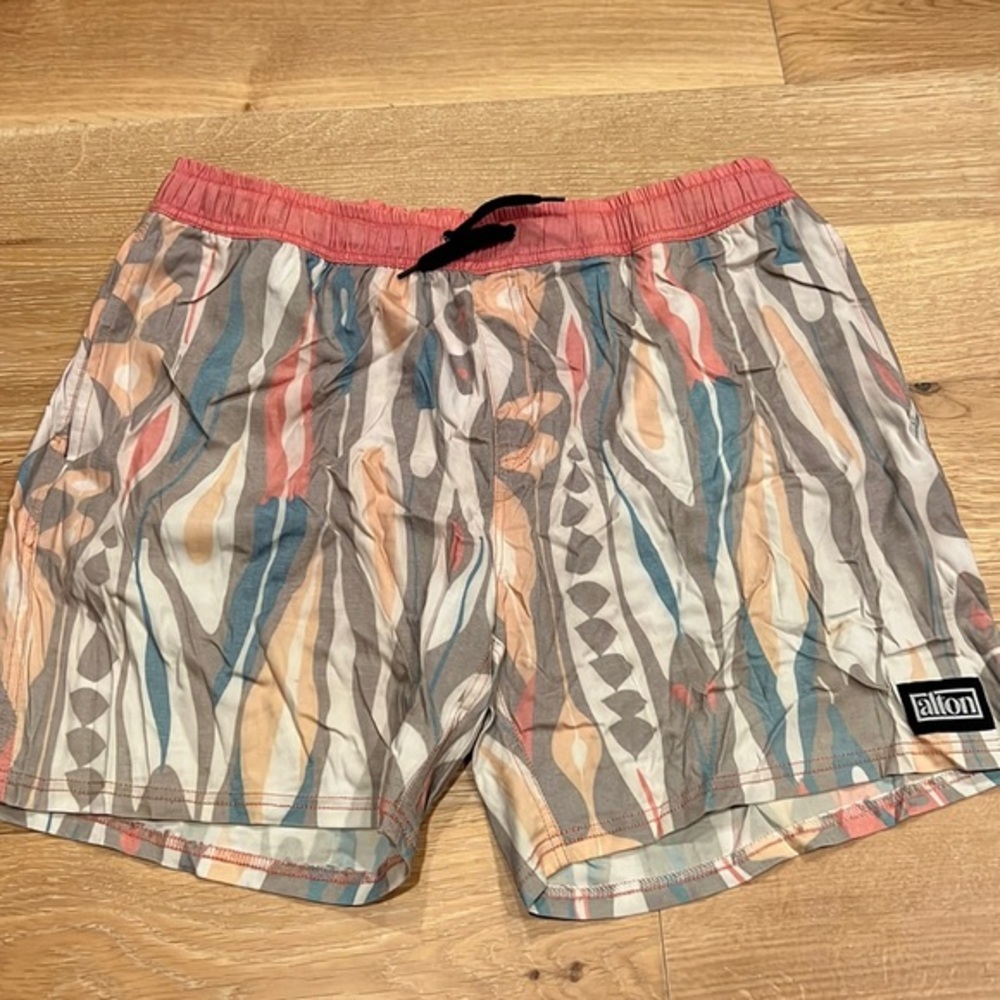 Alton men’s 2XL board‎ shorts